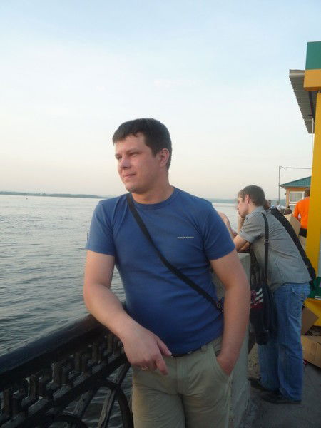 Андрей Комаров