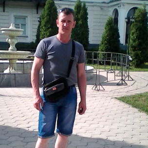 Леонид Романов