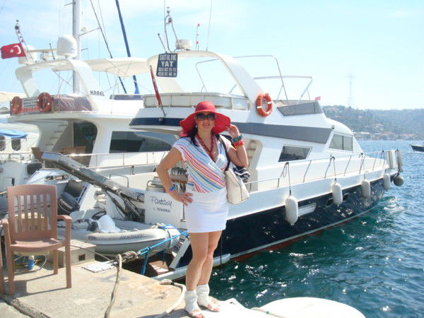 Натали Попова