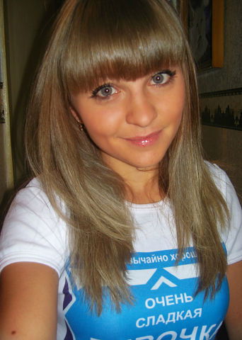 Юлия Cахаровская