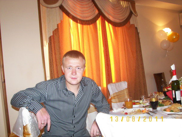 Александр Коваленко