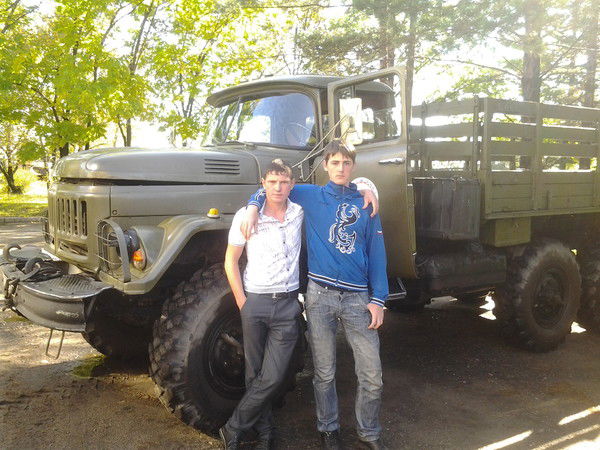 Александр Безруков