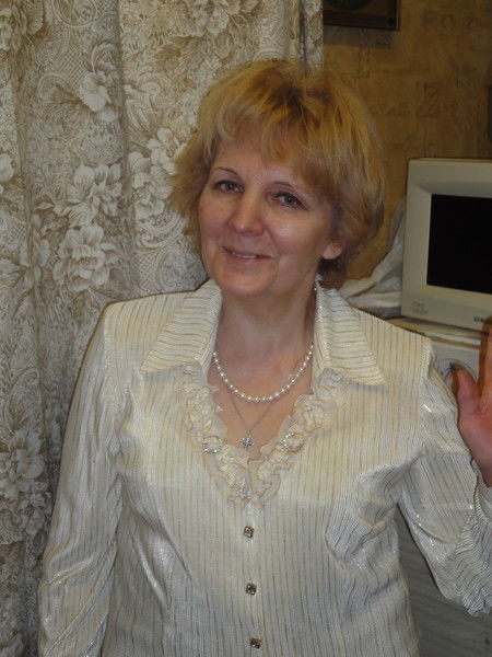 Людмила Петрова