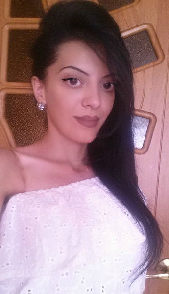 Мелине Ишханова