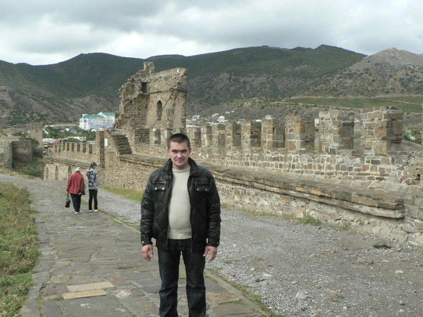 Денис Гончаров