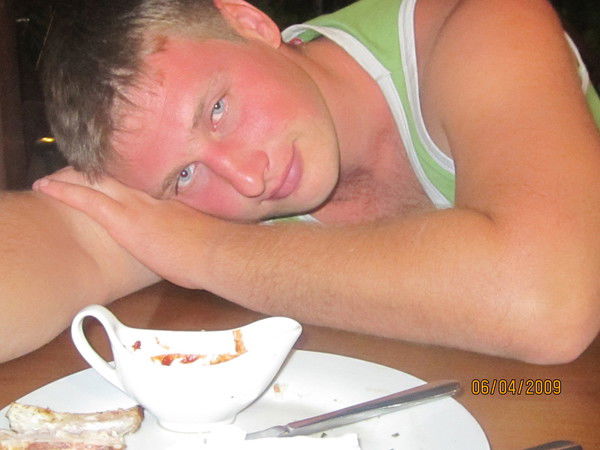 Александр Жуков