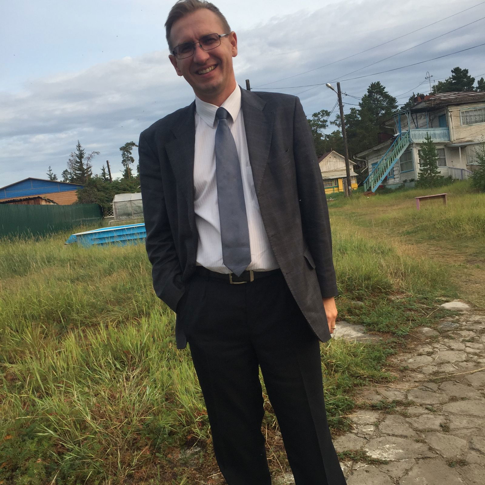 Владимир Комаров