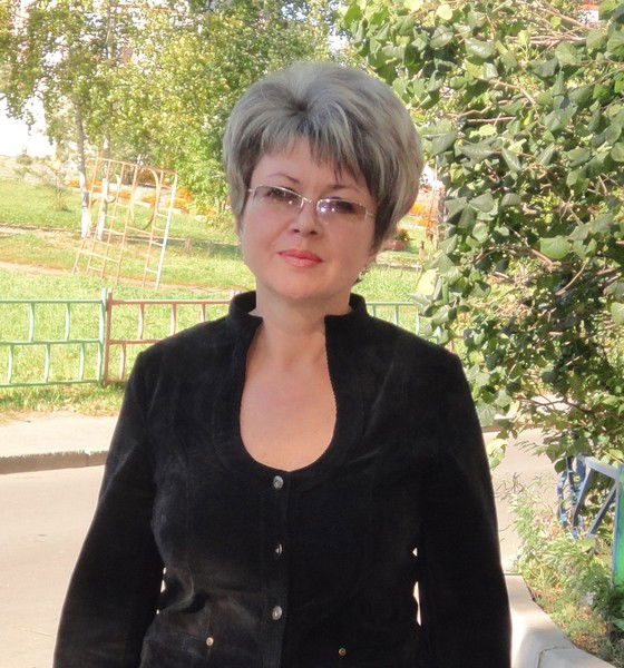 Елена Маркова