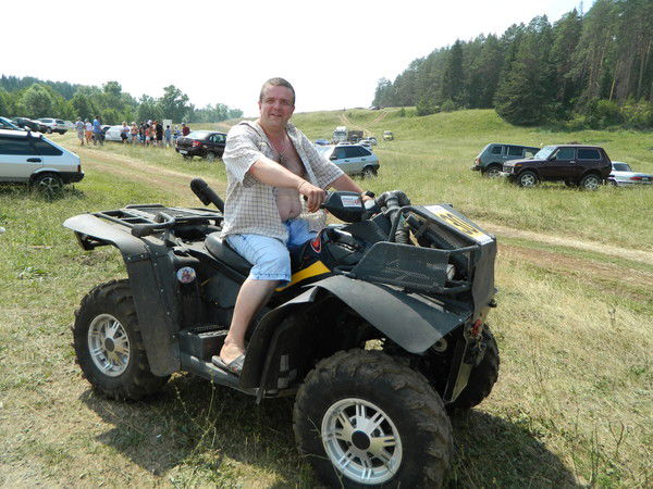 Денис Царев