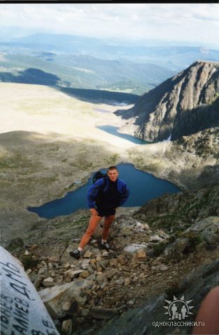 Александр Поваляев