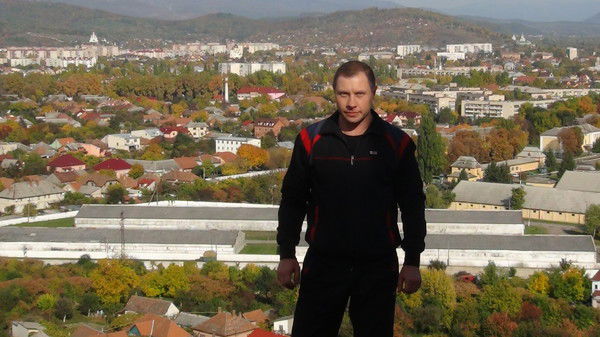 Виктор Иванов