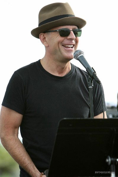 Евгений Петров