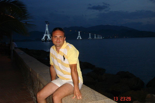 Михаил Игнатов