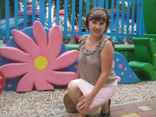 Елена Костенко