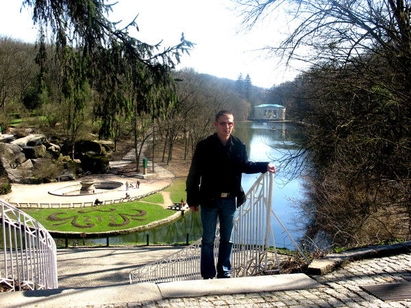 Виталик Молодик