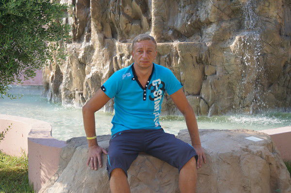 Олег Лебедев