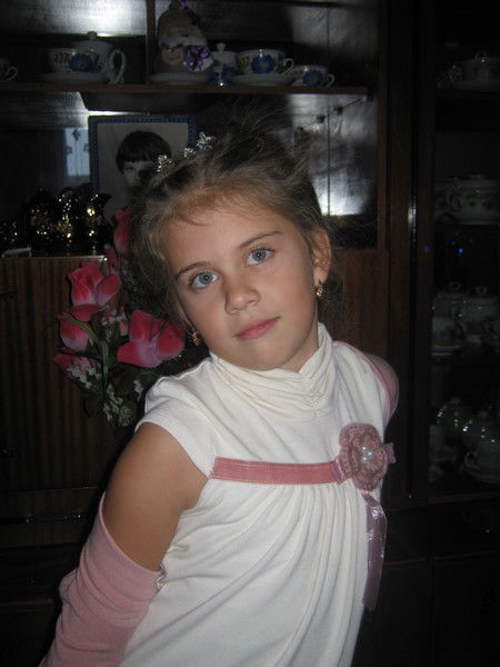 Алина Довбий