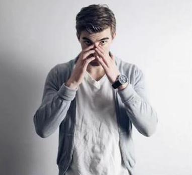 Максим Невечеря