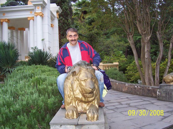 Григорий Шустер