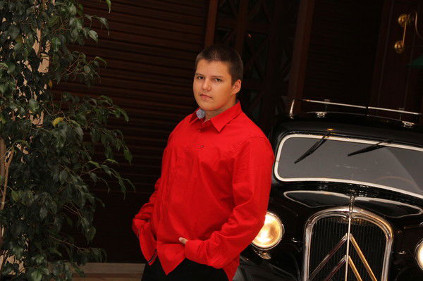 Бархатов Надир