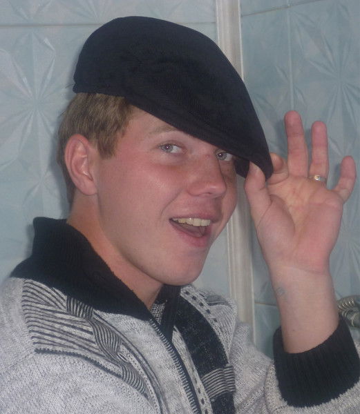 Андрей Комаров