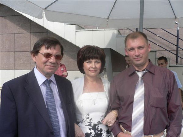 Александр Бурковский