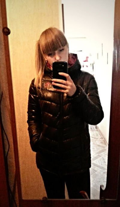 Валюша Епихина