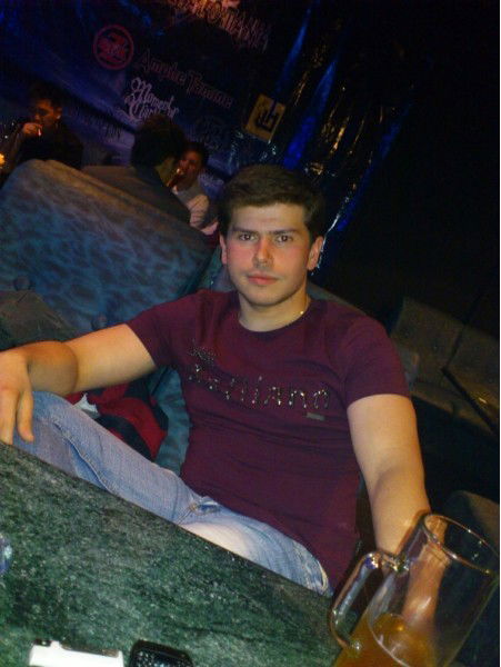 Алишер Низамов