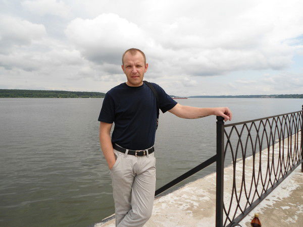 Виталий Уткин