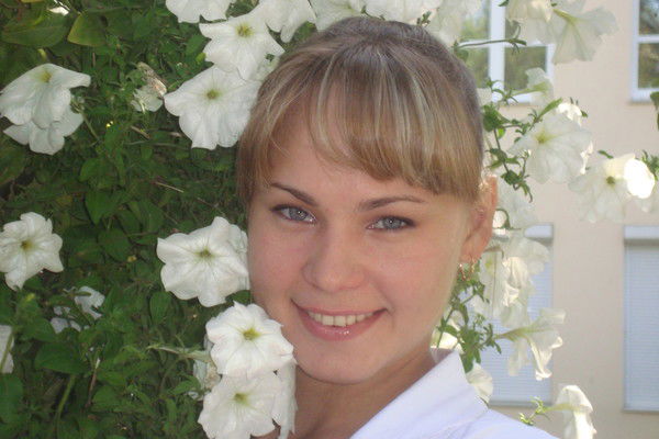 Лена Кугучева