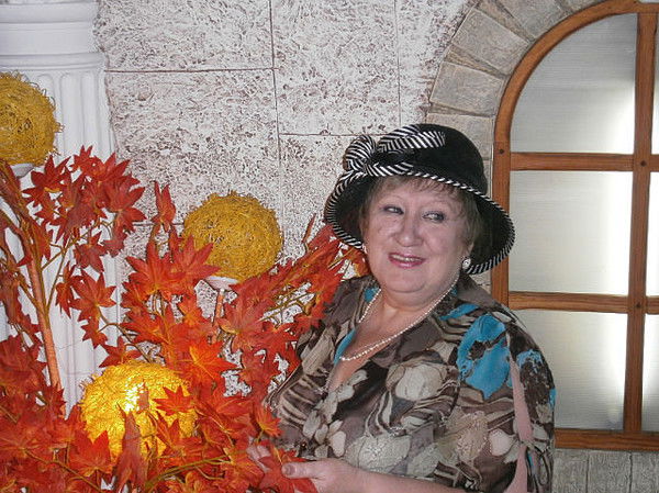 Елена Коржикова