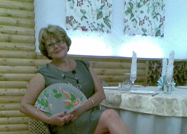 Наталья Попова