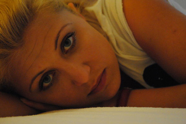 Анна Попова