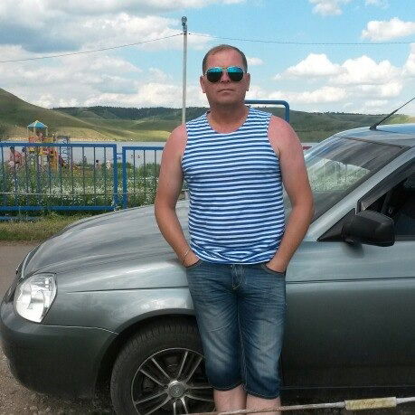 Владислав Тарасов