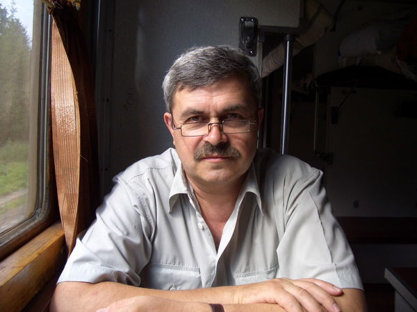 Александр Артамонов