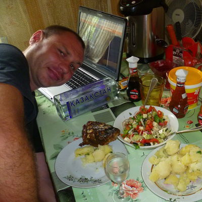 Виталёк Красножонов