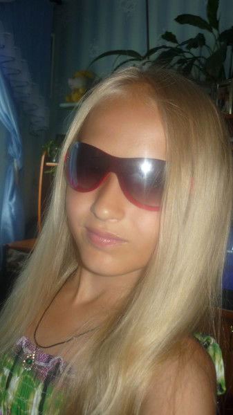 Кристинка Твоя)) ***