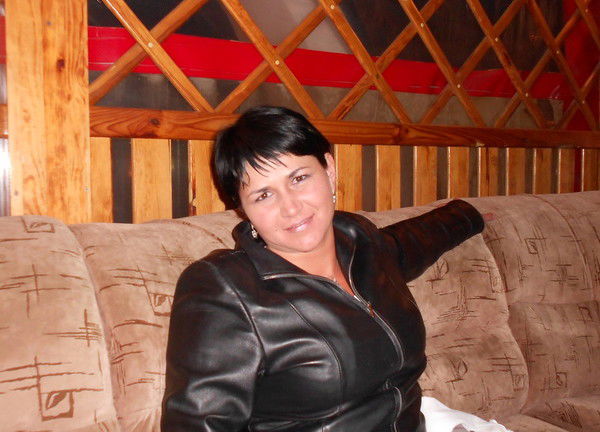 Лена Базалицкая