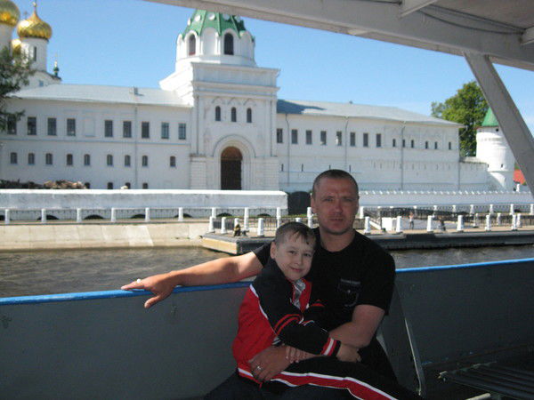 Дмитрий Замоздра