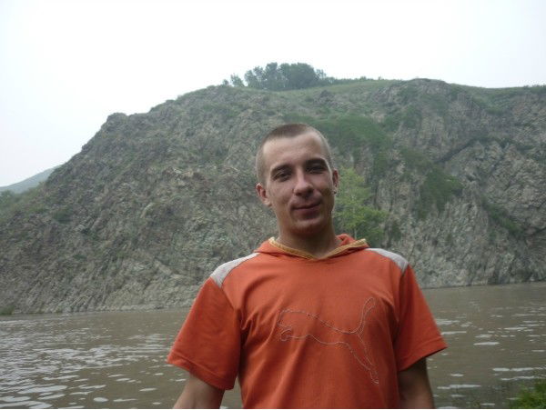 Владимир Толстов