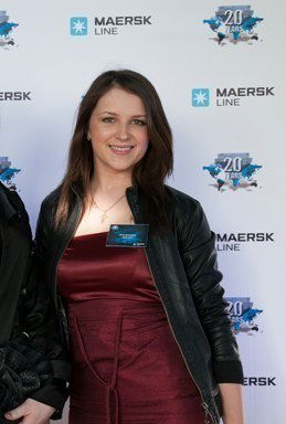 Оленька Назарова