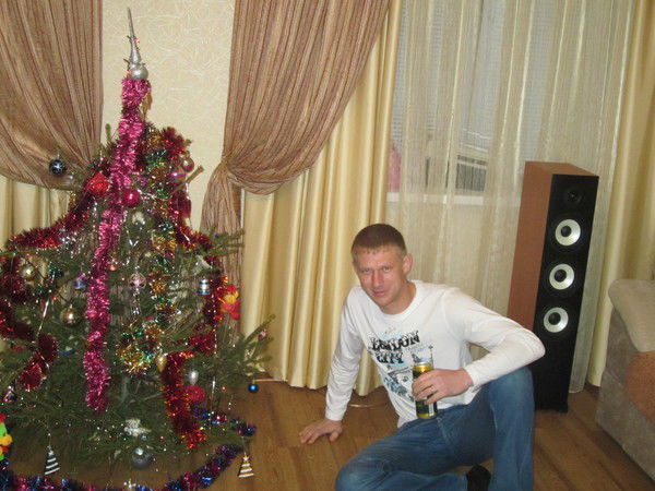 Толян Борисенко