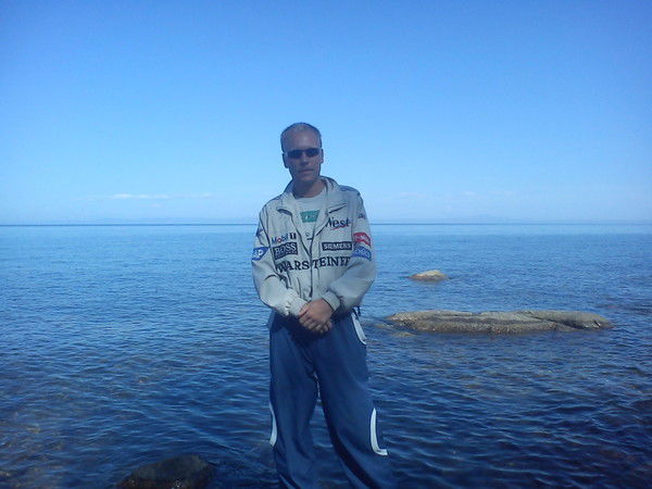 Дмитрий Жаринов