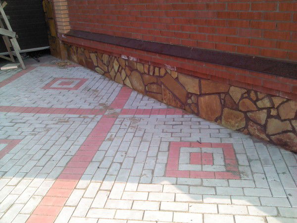 Игорь Емельянцев