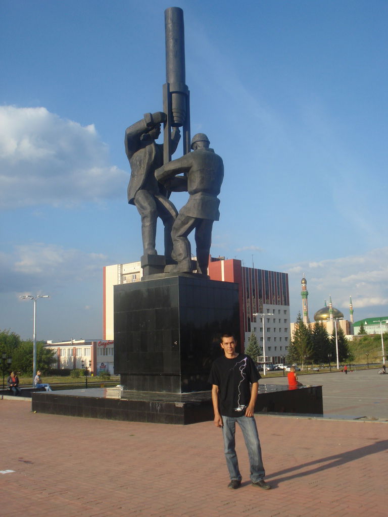 Сухих Роман