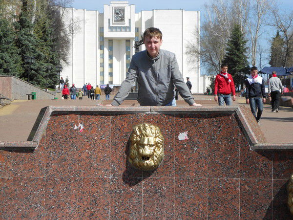 Дмитрий Манютин