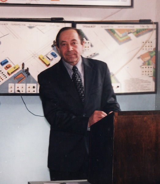 Валерий Котляров