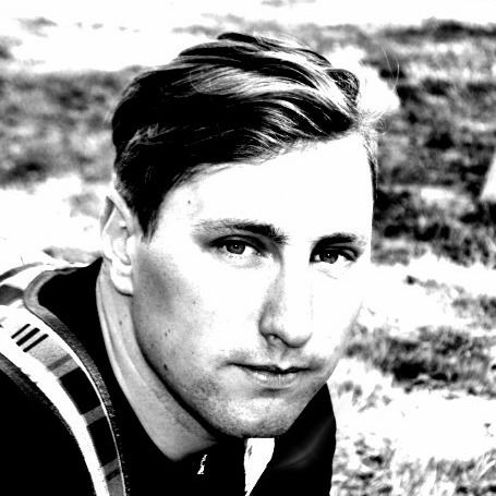 Паша Иванов