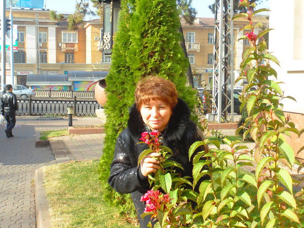 Оля Сотниченко