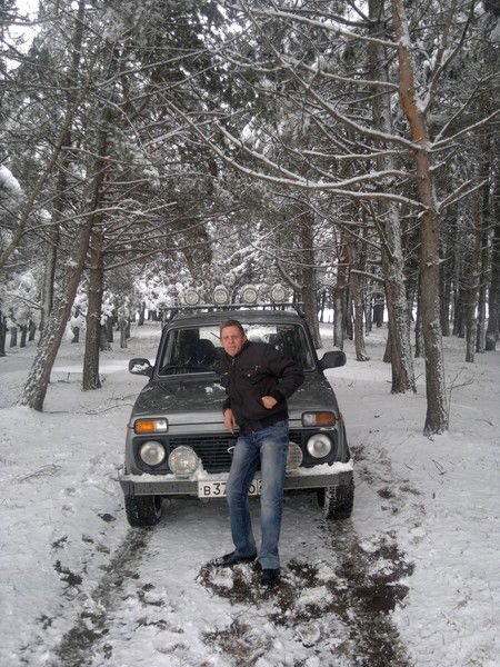 Юрий Иванов